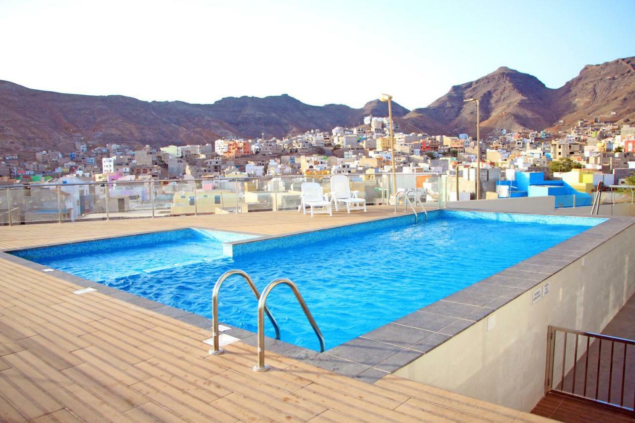 Apartment With Pool In Mindelo Exterior photo